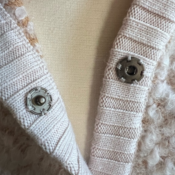 ❌SOLD❌Missoni Hooded Vest - Picture 5 of 8